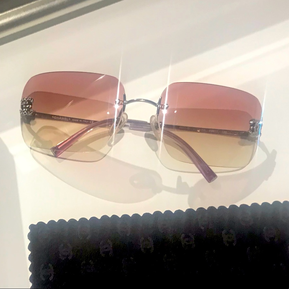 Like New💓 Chanel Sunglasses! Authentic ! - Picture 5 of 14